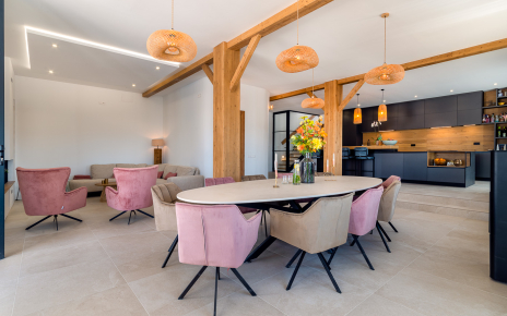 Stylish open plan kitchen / dining area